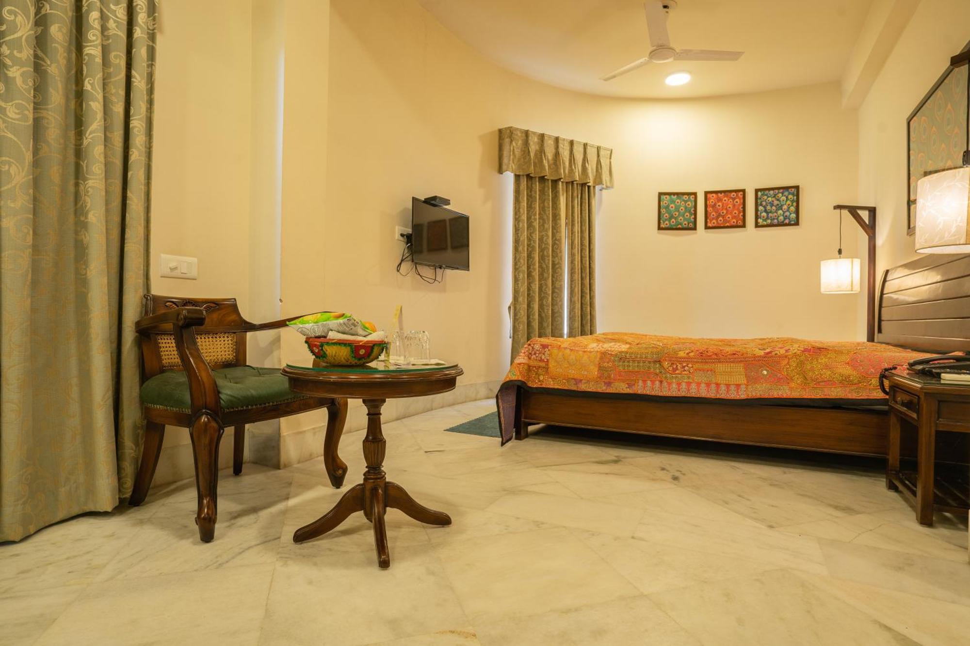 Tripli Hotels Shambhu Villas Udaipur Exterior photo